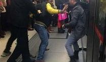 地铁插队爆料视频大全,视频大全曝光惊人一幕